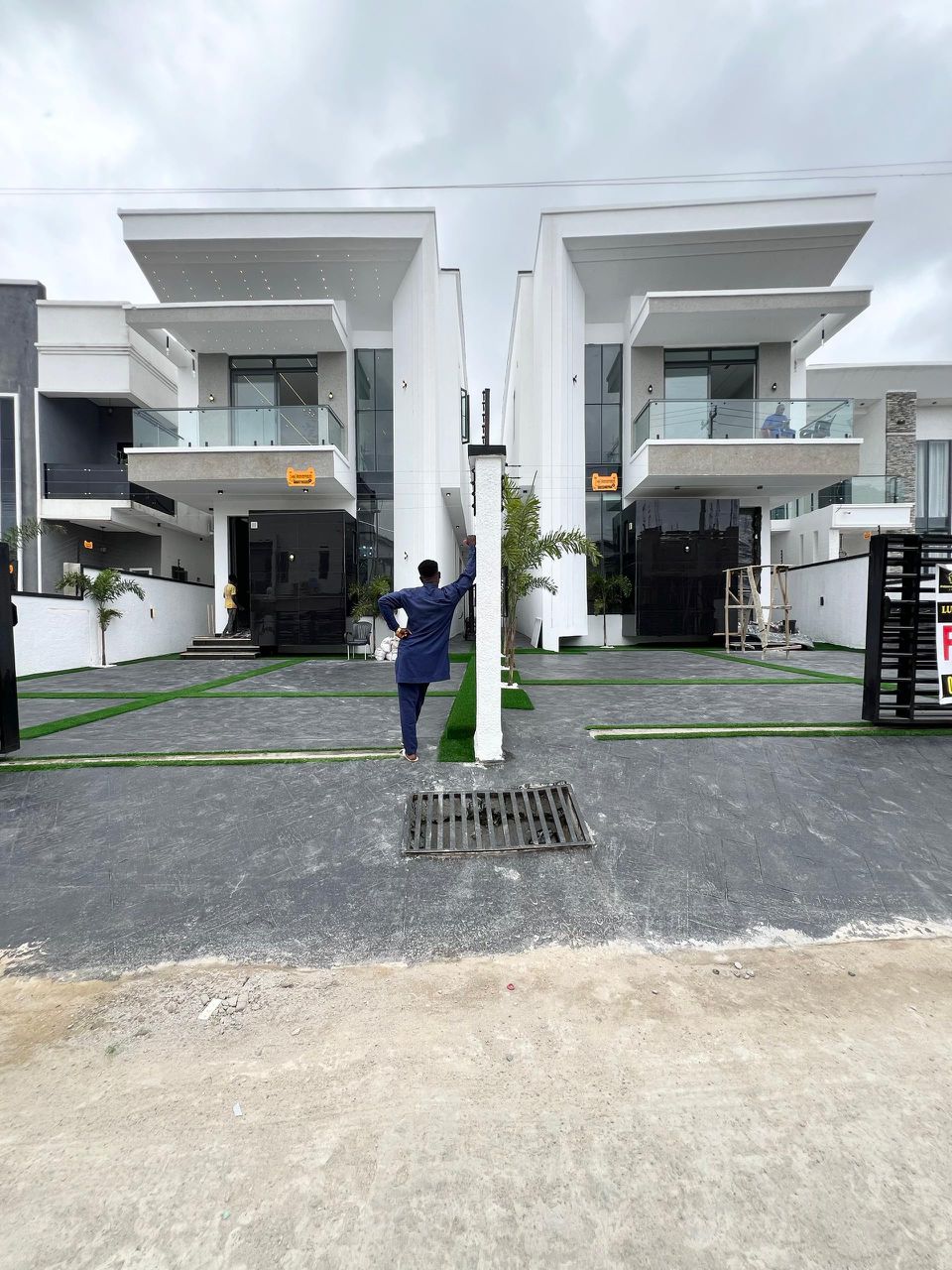 Ajah Luxurious Duplex with Swimming Pool & Gym