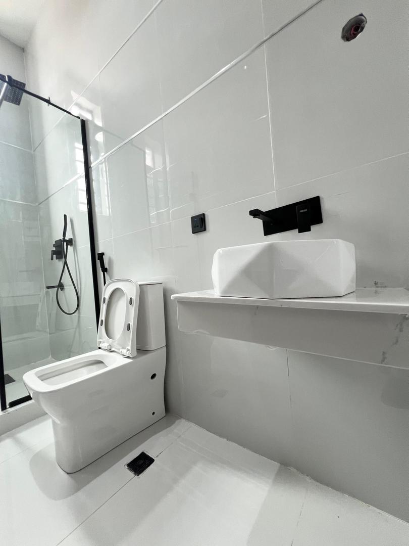 Ajah Luxurious Duplex with Swimming Pool & Gym