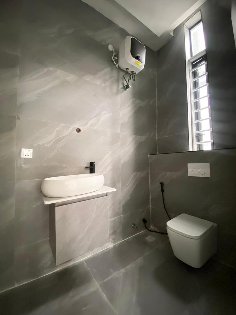 Lekki Luxurious Duplex with Swimming Pool & Cinema*    🔑🔑 5Bedrooms Fully-Detached Duplex with Bq for Sale!!