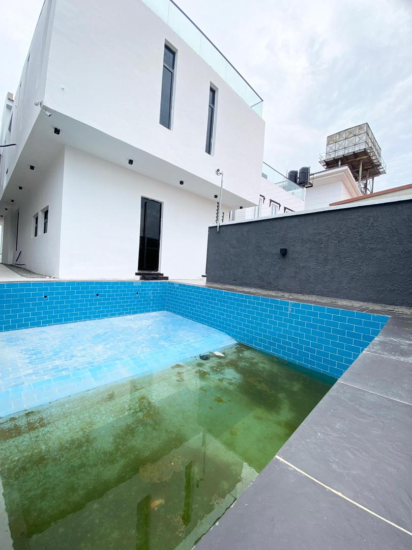 Lekki Luxurious Duplex with Swimming Pool & Cinema*    🔑🔑 5Bedrooms Fully-Detached Duplex with Bq for Sale!!