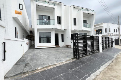 🔑🔑 4Bedrooms Semi-Detached Duplex with Bq for Sale!!