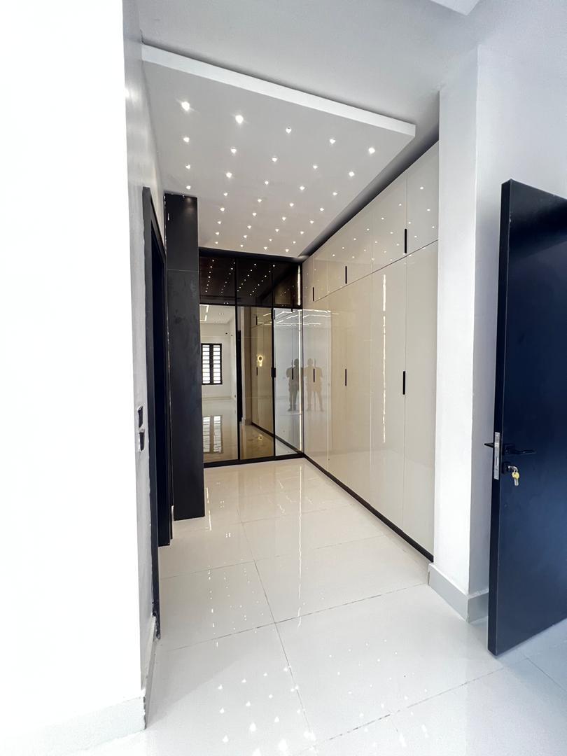 Ajah Luxurious Duplex with Swimming Pool*    🔑🔑 5Bedrooms Fully-Detached Duplex with Bq for Sale!!