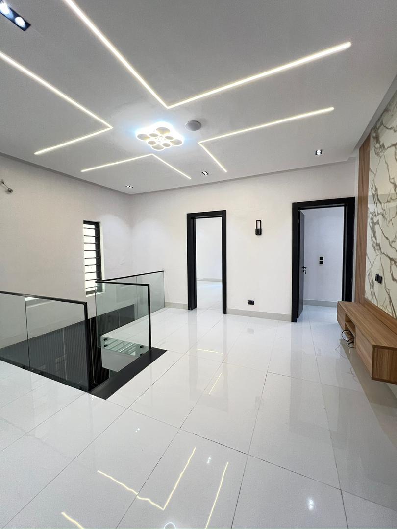 Ajah Luxurious Duplex with Swimming Pool*    🔑🔑 5Bedrooms Fully-Detached Duplex with Bq for Sale!!