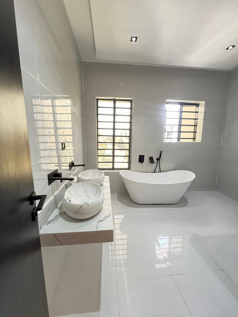 Ajah Luxurious Duplex with Swimming Pool*    🔑🔑 5Bedrooms Fully-Detached Duplex with Bq for Sale!!