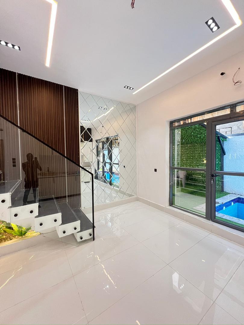 Ajah Luxurious Duplex with Swimming Pool*    🔑🔑 5Bedrooms Fully-Detached Duplex with Bq for Sale!!