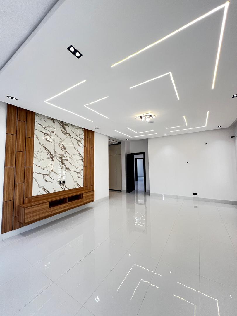 Ajah Luxurious Duplex with Swimming Pool*    🔑🔑 5Bedrooms Fully-Detached Duplex with Bq for Sale!!