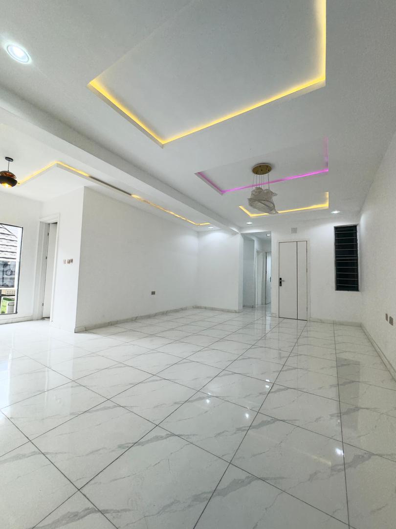 Ikate Lekki Luxurious  Apartments with Swimming Pool & Gym*    🔑🔑 2Bedrooms Apartments for Sale!!