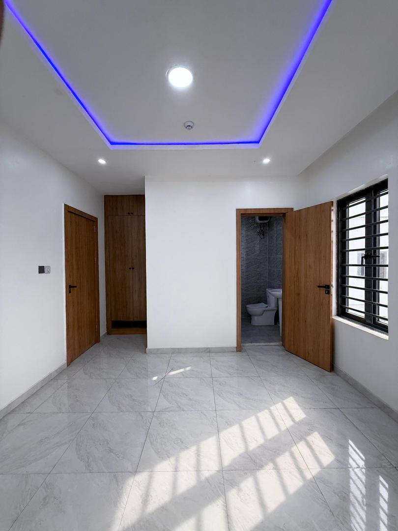 Ikate Lekki Luxurious  Apartments with Swimming Pool, Elevator & Gym*    🔑🔑 3Bedrooms Apartments for Sale!!