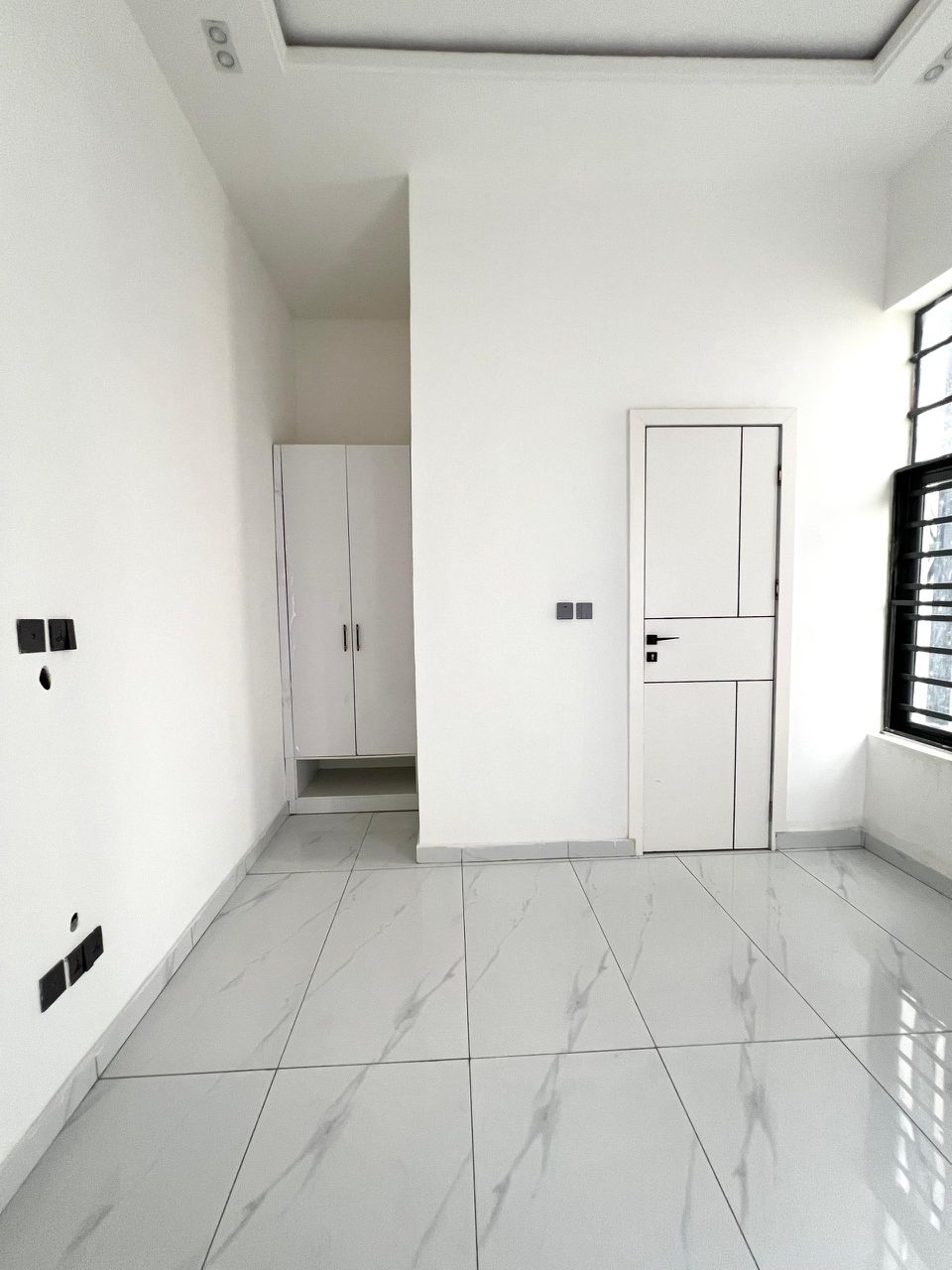 Ikate Lekki- Luxurious Duplex*    🔑🔑 4Bedrooms Semi-Detached Duplex with Bq for Sale!!