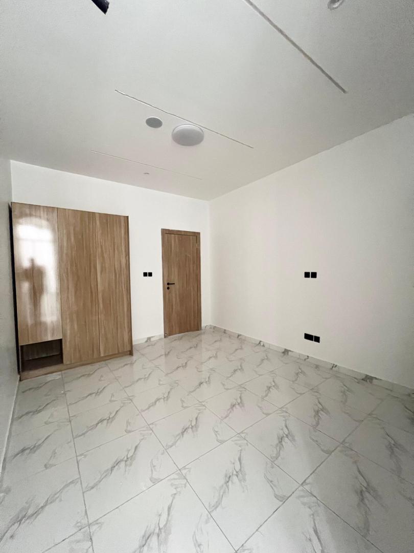 Ologolo Lekki Luxurious  Apartments with Swimming Pool & Gym*    🔑🔑 2Bedrooms Apartments for Sale!!