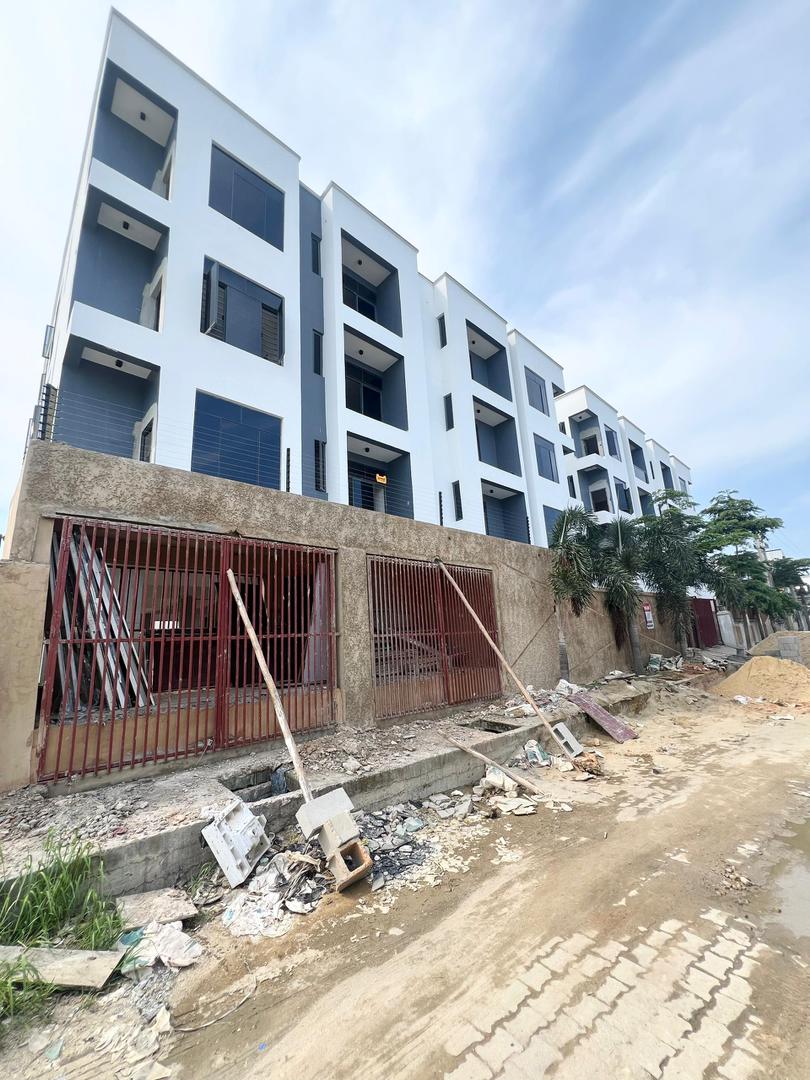 Ologolo Lekki Luxurious  Apartments with Swimming Pool & Gym*    🔑🔑 2Bedrooms Apartments for Sale!!