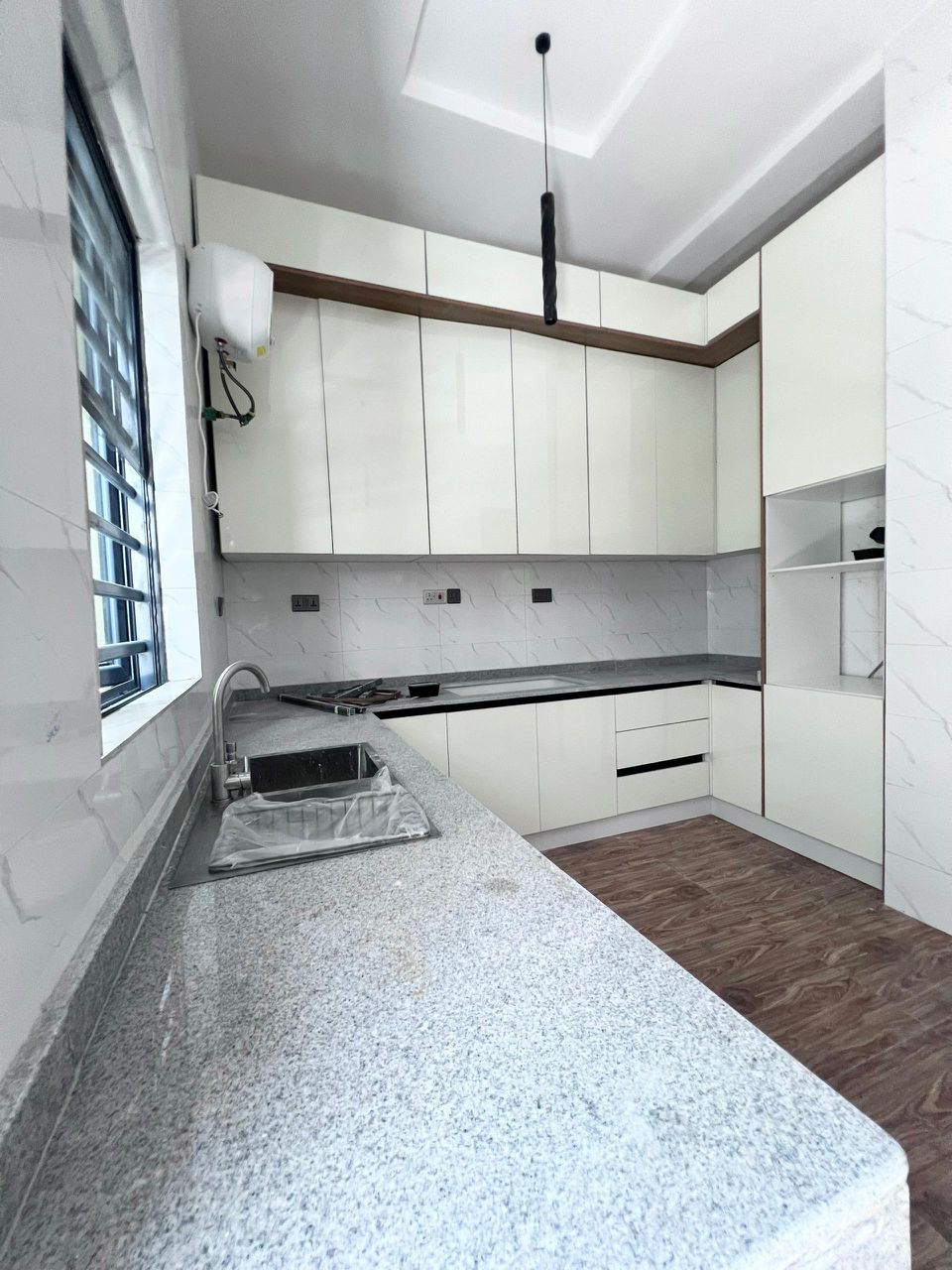 *N190m Lekki Luxurious Duplex*    🔑🔑 4Bedrooms Terrace Duplex for Sale!! .