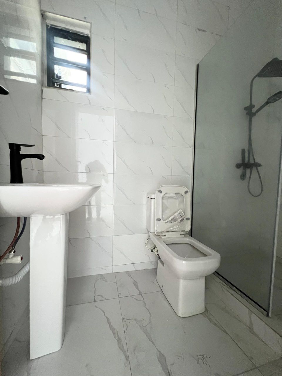 *N190m Lekki Luxurious Duplex*    🔑🔑 4Bedrooms Terrace Duplex for Sale!! .