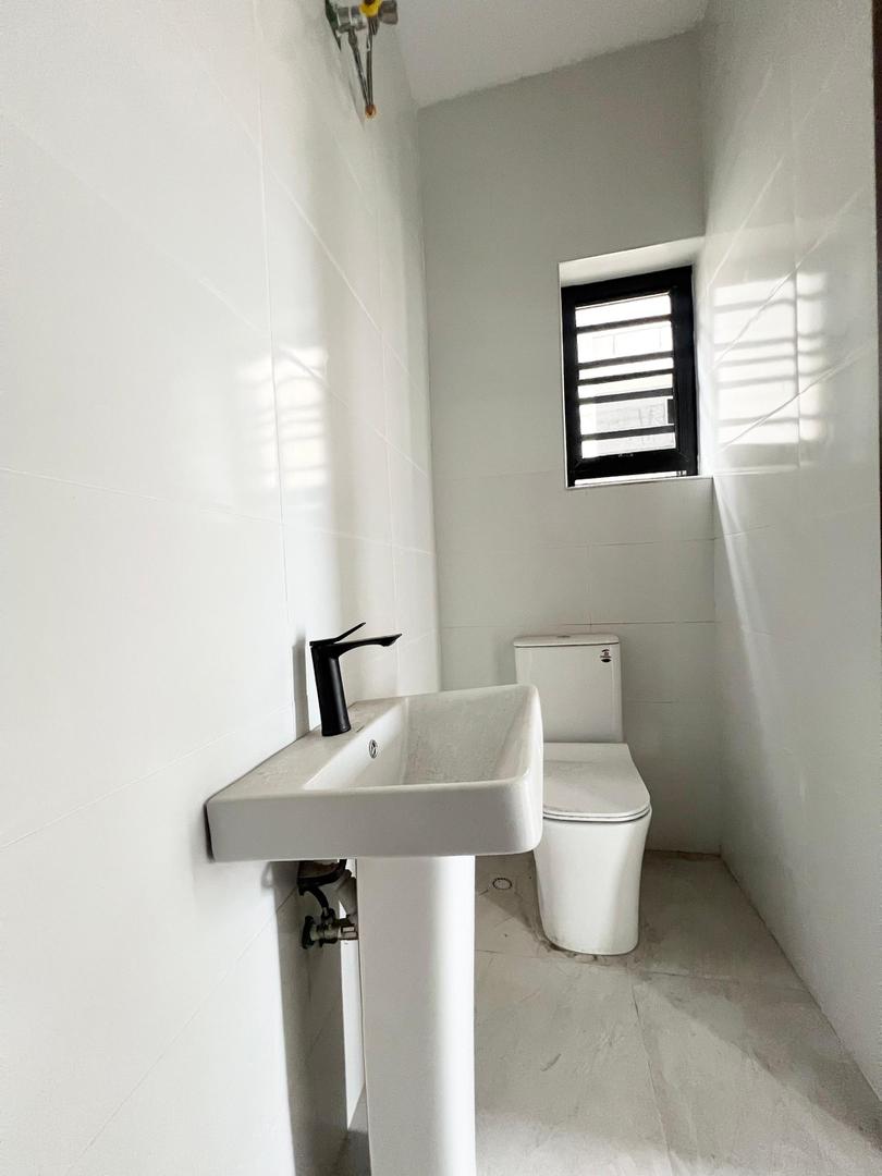 Lekki Luxurious  Apartments*    🔑🔑 2 & 3Bedrooms Apartments for Sale!! .